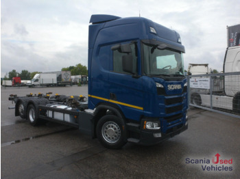 Pengangkut kontainer/ Container truck SCANIA R 410