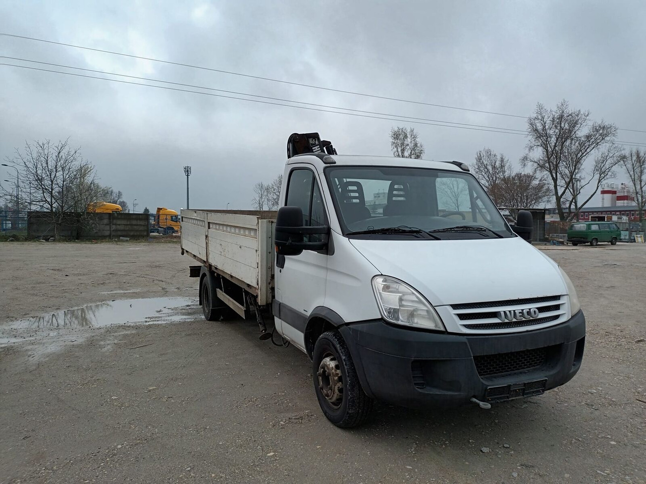 Leasing IVECO Daily 65 C 18 Pritsche - Crane HIAB 033T IVECO Daily 65 C 18 Pritsche - Crane HIAB 033T: gambar 1