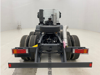 Truk sasis baru Iveco Trakker 420 - 8x4: gambar 5