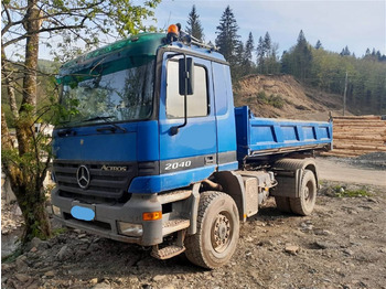 Truk jungkit Mercedes-Benz Actros 2040 AS 4x4 tractor unit + tipper: gambar 1