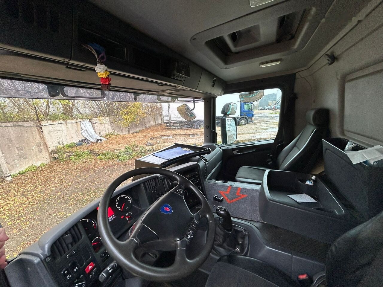 Truk berpendingin Scania P280: gambar 10