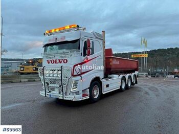 Hook lift VOLVO FH510 8x4 Tridem Hook Truck in Top Condition: gambar 1
