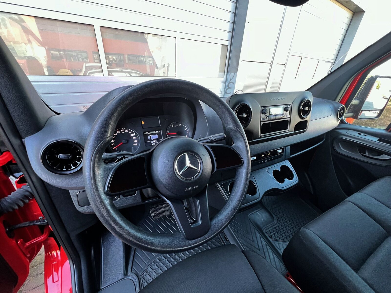 Van berpendingin Mercedes-Benz Sprinter 519 CDI Kontener 4,56 m + Drzwi Bliźniaki Automat Salon: gambar 11