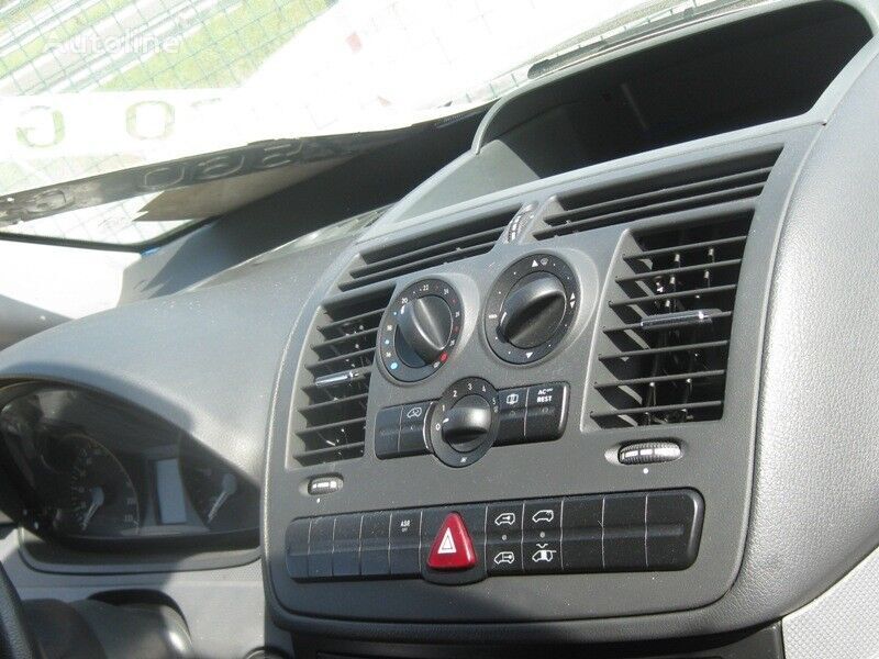 Van panel Mercedes-Benz VITO111 CDI: gambar 9