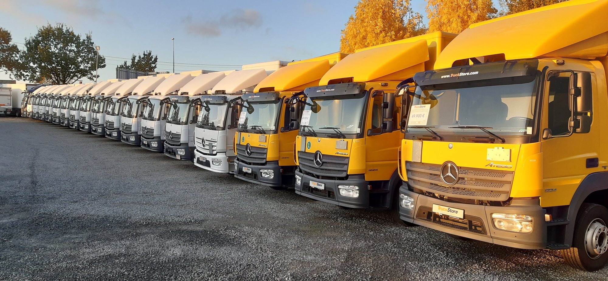 TruckStore Brussels - Tractor head MERCEDES-BENZ undefined: gambar 1