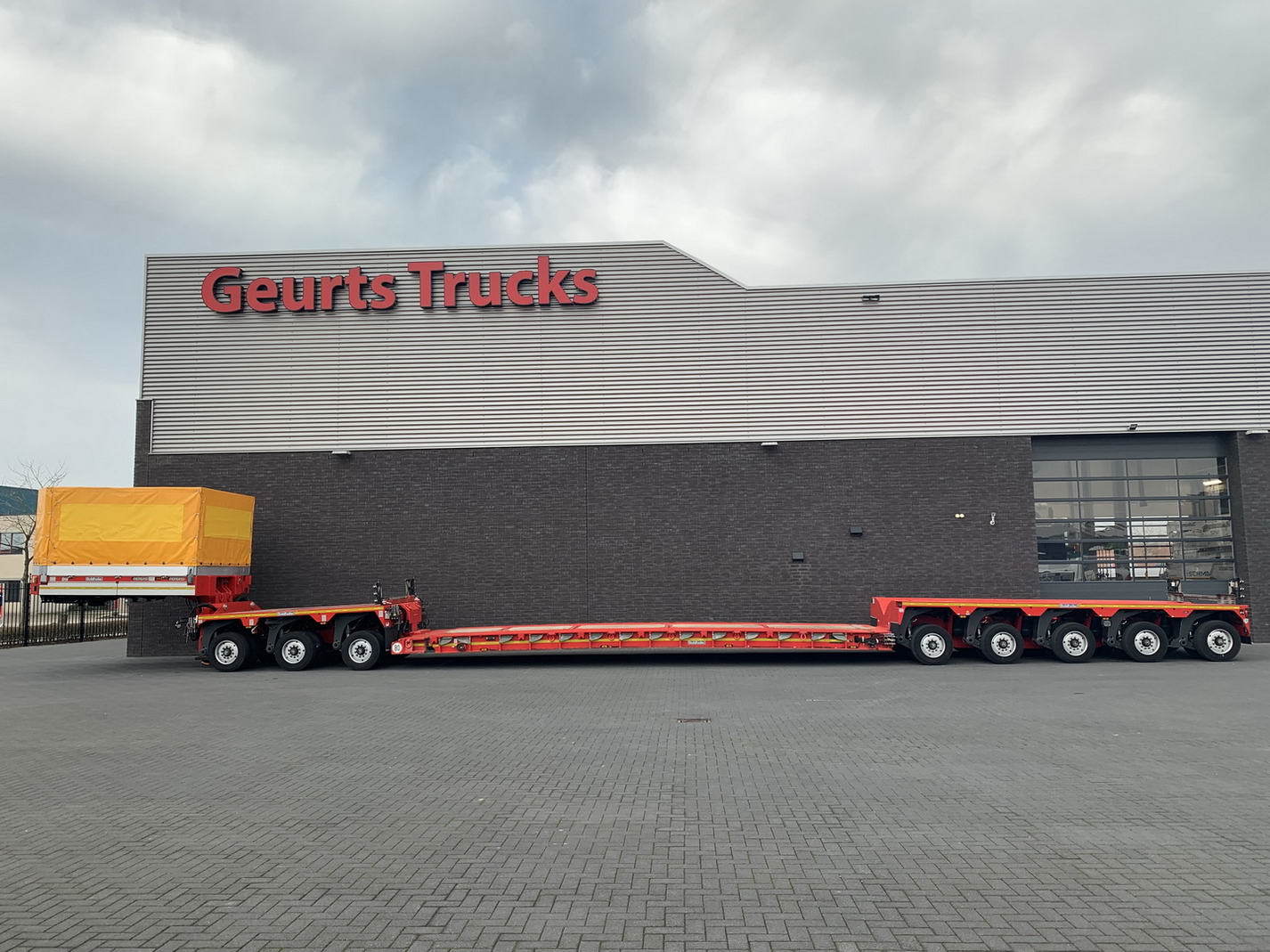 Geurts Trucks B.V. - Tractor head MERCEDES-BENZ - Tahun: 2009, 8x6, pendingin ruangan undefined: gambar 21