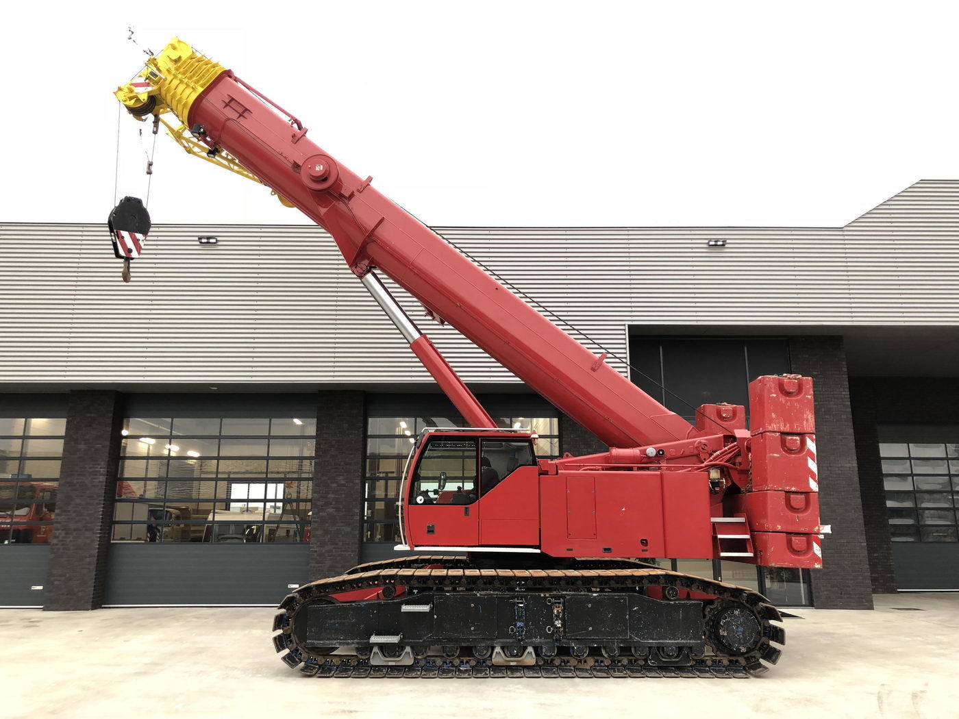 Geurts Trucks B.V. - Tractor head MERCEDES-BENZ - Tahun: 2009, 8x6, pendingin ruangan undefined: gambar 25