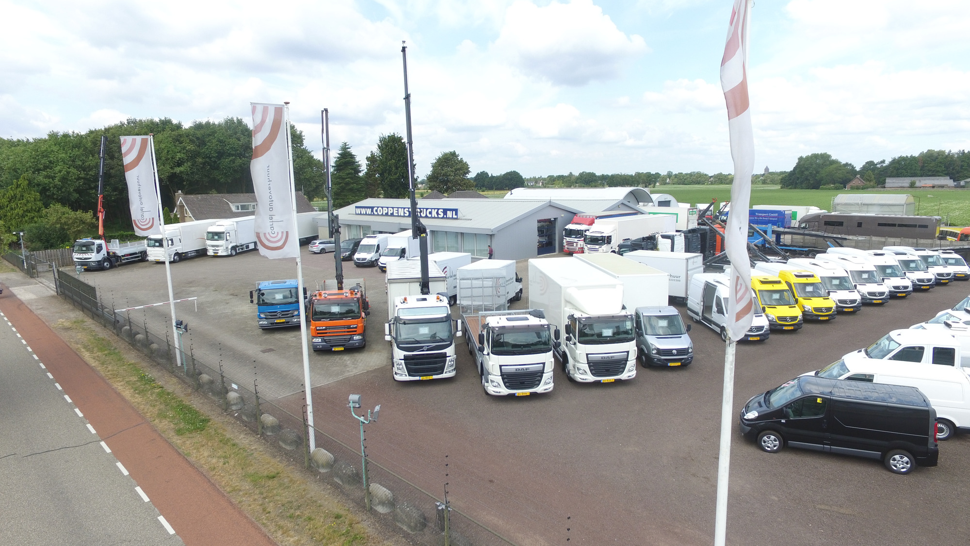 COPPENS TRUCKS BV - kendaraan untuk dijual undefined: gambar 1
