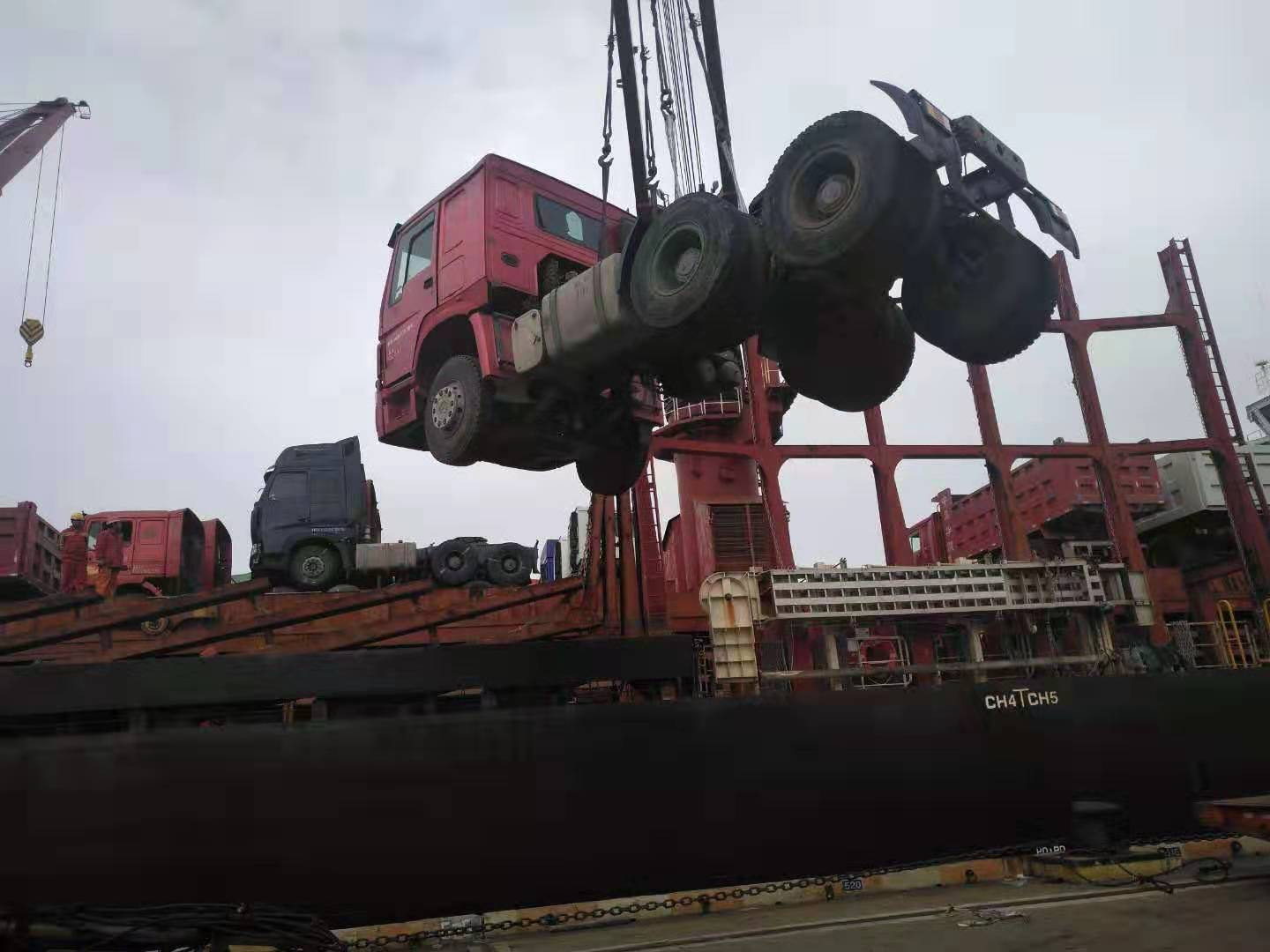 Shandong Guhong Auto Industrial CO., LTD - Truk - 6x4, pendingin ruangan undefined: gambar 6