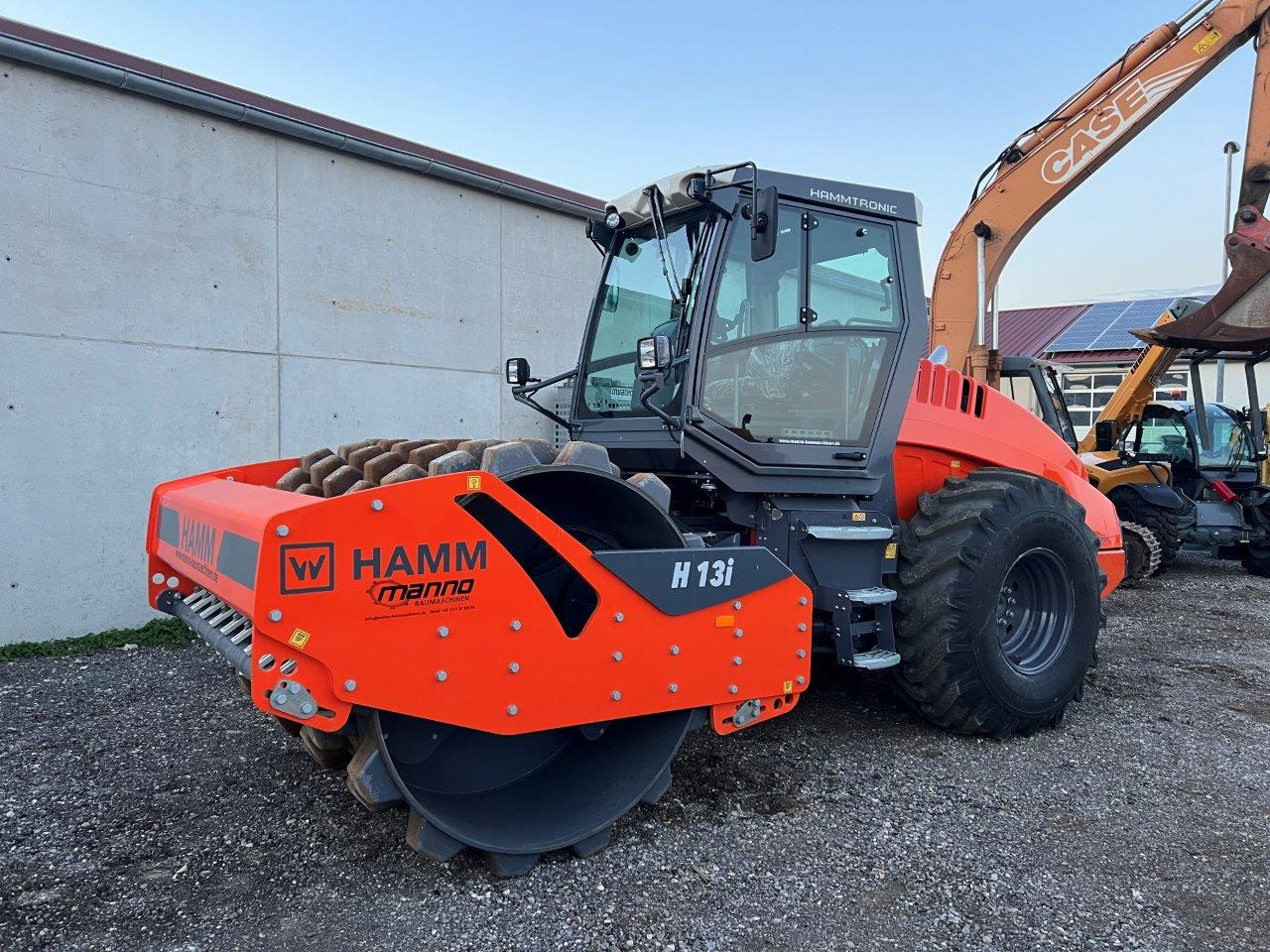 Daniel Manno Baumaschinenhandel - Peralatan untuk menangani material undefined: gambar 16