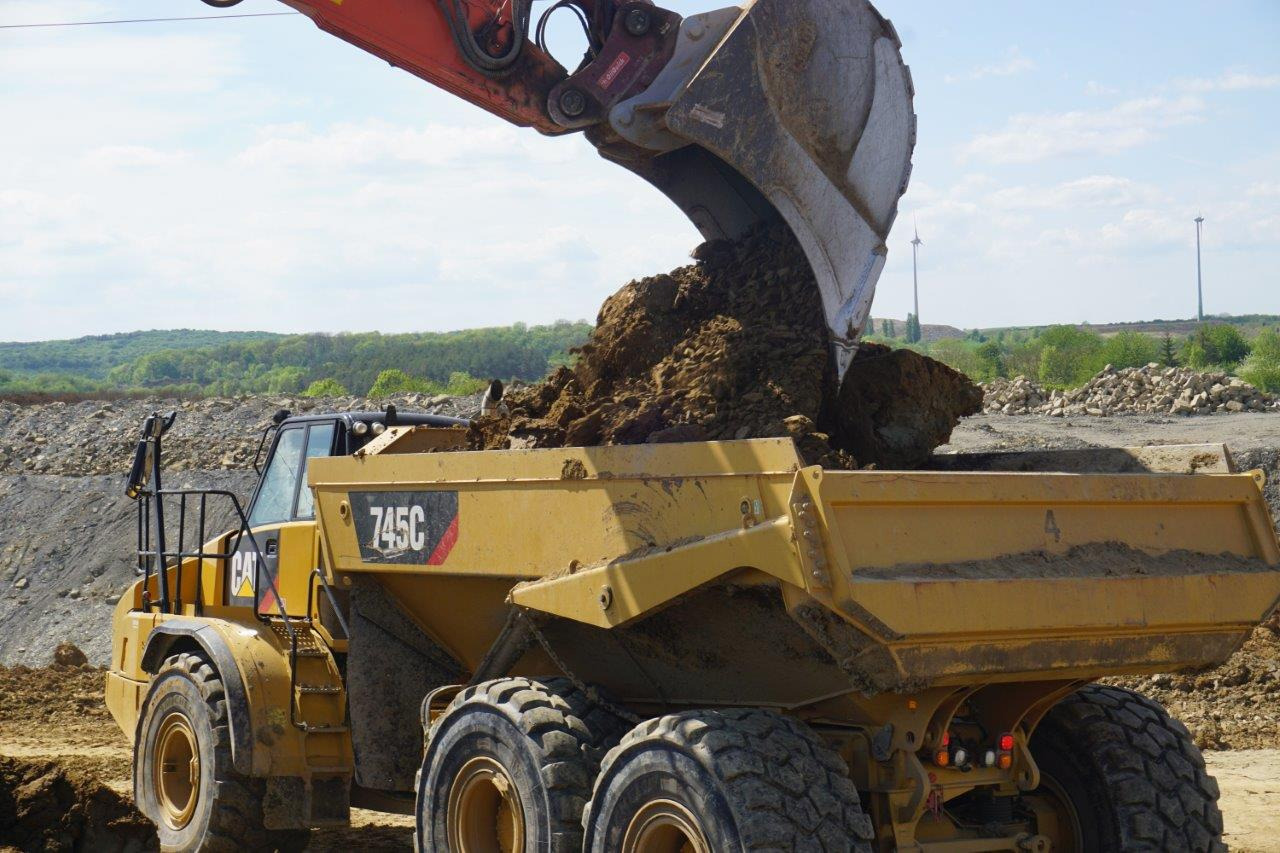 Daniel Manno Baumaschinenhandel - Peralatan untuk menangani material undefined: gambar 3