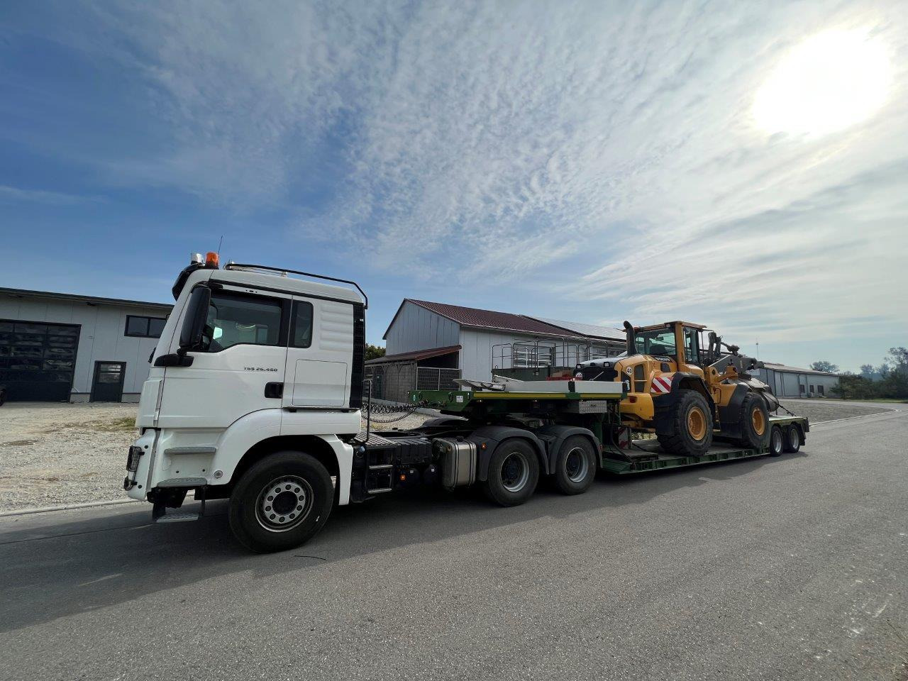 Daniel Manno Baumaschinenhandel - Peralatan untuk menangani material undefined: gambar 18