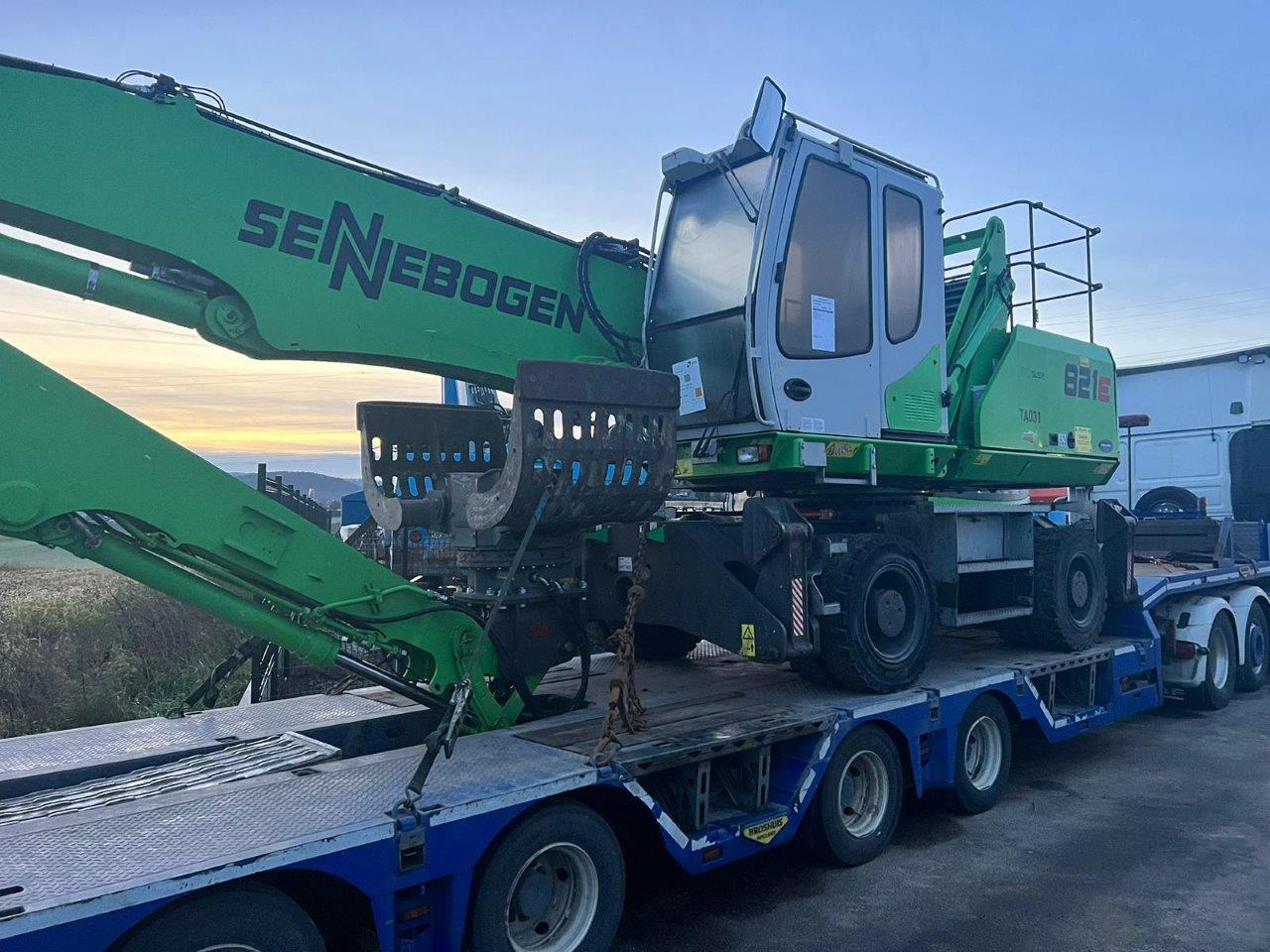 Daniel Manno Baumaschinenhandel - Peralatan untuk menangani material undefined: gambar 1