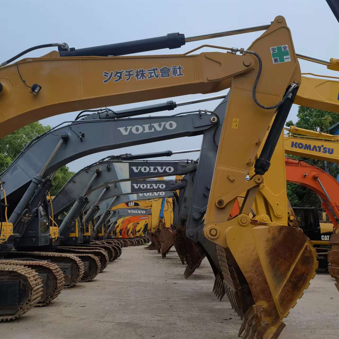 Qingdao Higher Weight Trade Co. LTD - Truk - baru, solar undefined: gambar 7