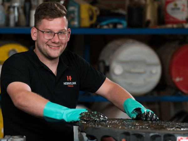 Hesselink Trucks B.V. - Semi-trailer KRAKER - Tahun: 2014, 3-poros undefined: gambar 3