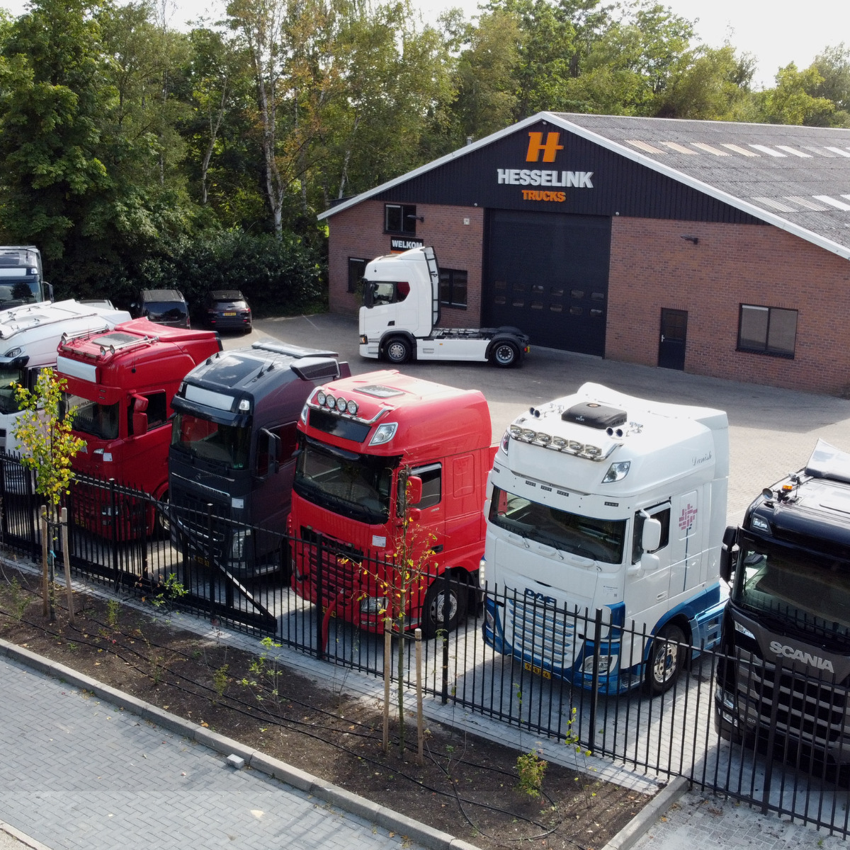 Hesselink Trucks B.V. - Semi-trailer KRAKER - Tahun: 2014, 3-poros undefined: gambar 8