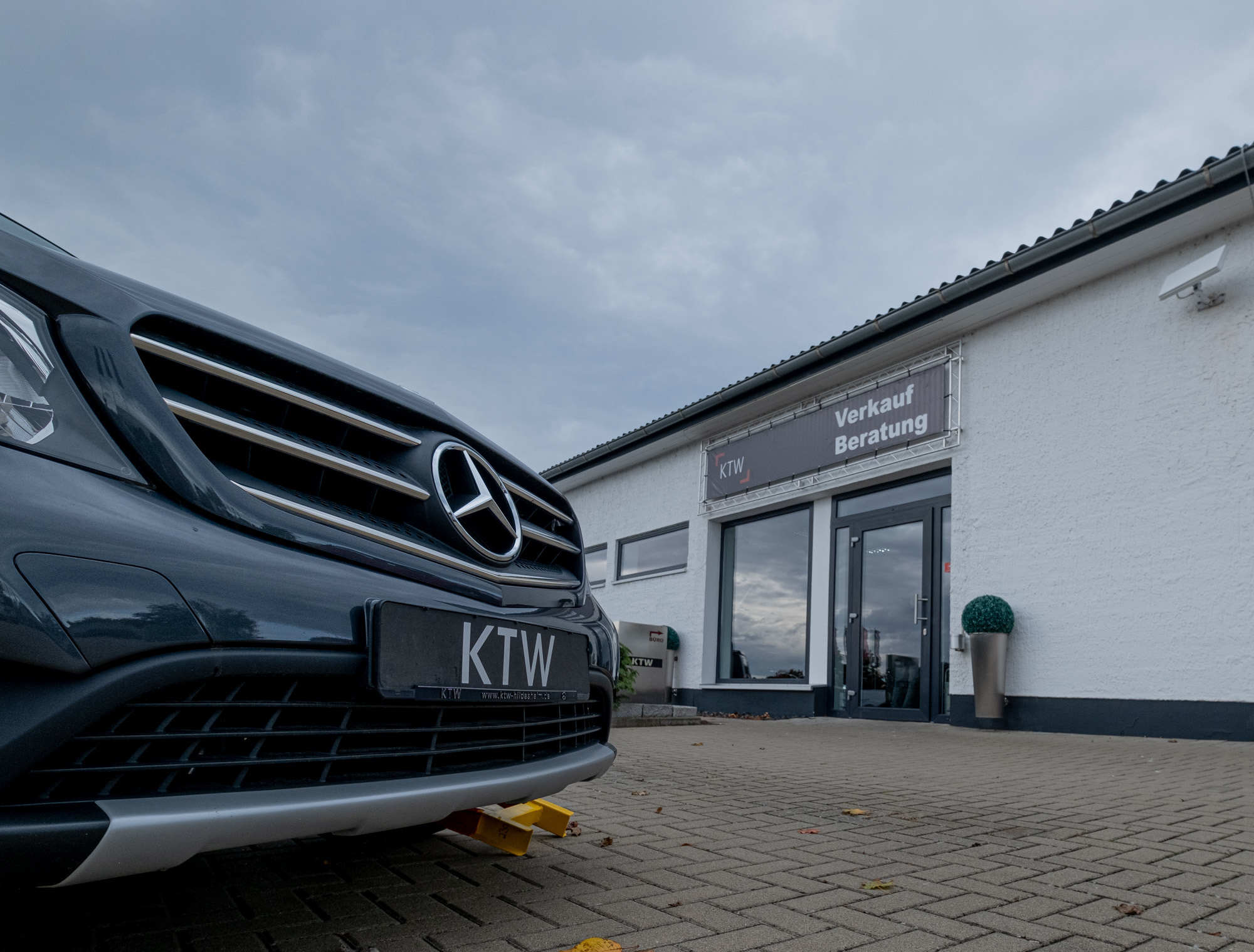 KTW Autohaus GmbH - Van pengiriman - elektro, gearbox: otomatis, pendingin ruangan undefined: gambar 9