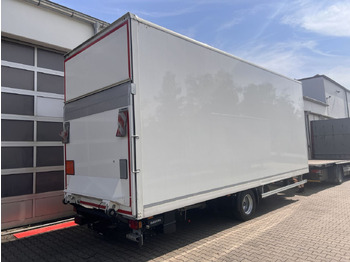 Trailer kotak tertutup ACKERMANN