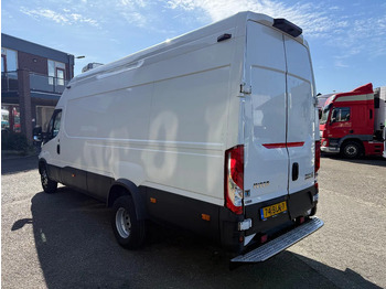 Van berpendingin Iveco Daily 70 70c180: gambar 3