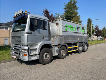 Truk vakum MAN TGA 41.440