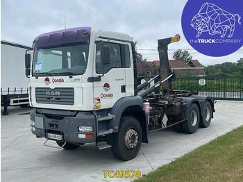 Pengangkut kontainer/ Container truck MAN TGA