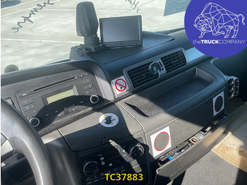 Truk dengan terpal samping MAN TGL 220: gambar 4