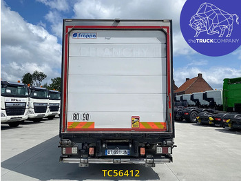 Truk berpendingin RENAULT D 240