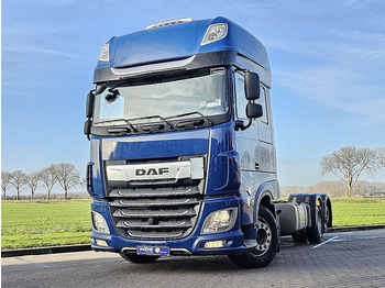 Truk sasis DAF XF 480