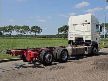 Truk sasis DAF XF 480 SSC 6X2 FAR INTARDER: gambar 3