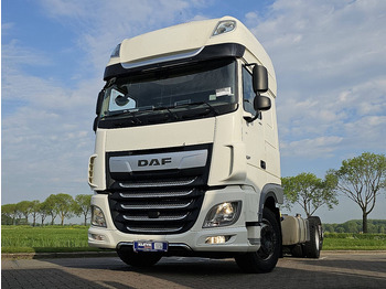 Truk sasis DAF XF 480