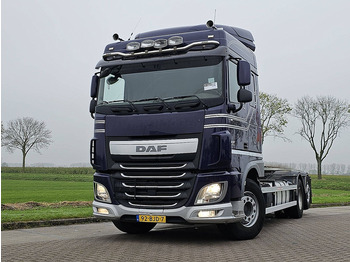 Truk pembawa sistem kabel DAF XF 510