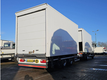 Trailer kotak tertutup JUMBO