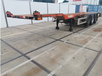 Semi-trailer pengangkut mobil NOOTEBOOM