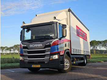 Truk dengan terpal samping SCANIA P 250