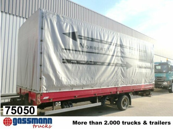 Trailer dengan terpal samping