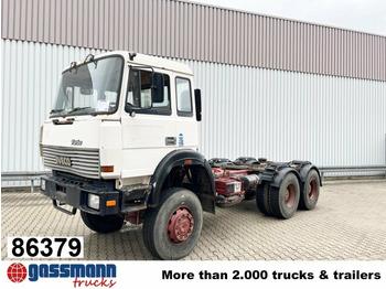 Truk sasis IVECO