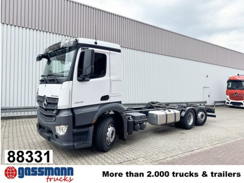 Truk sasis MERCEDES-BENZ Actros 2548