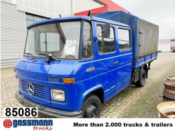 Truk flatbed MERCEDES-BENZ