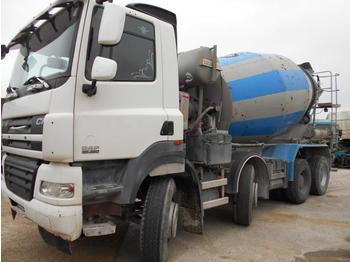 Truk pengaduk beton DAF CF 85 360