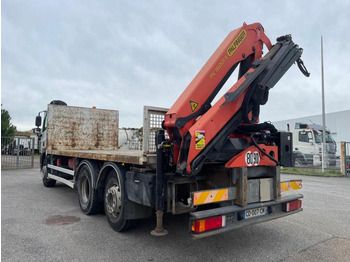 Truk flatbed, Truk derek DAF CF85 360: gambar 4