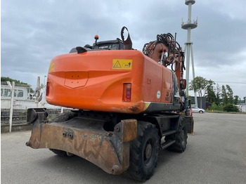 Ekskavator roda Hitachi ZX140W-5B: gambar 3