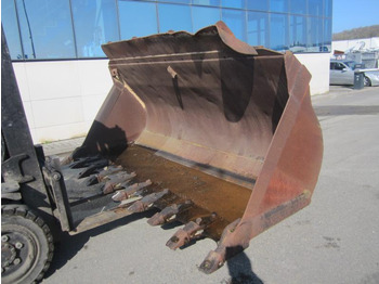 Ember ekskavator