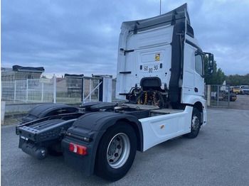 Tractor head Mercedes Actros 1845: gambar 4