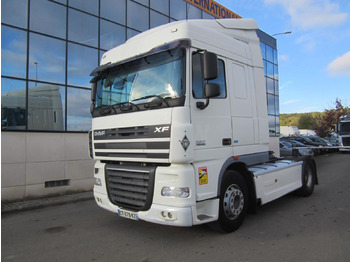 Tractor head DAF XF 105 460