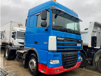 Tractor head DAF XF 105 460