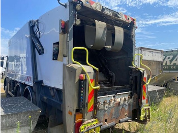 Truk sampah Volvo FE 320: gambar 5