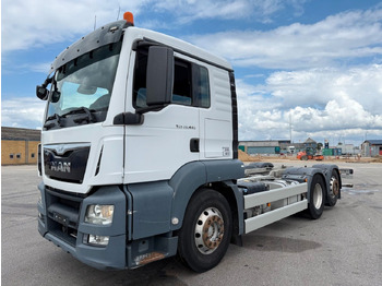 Truk sasis MAN TGS 26.440