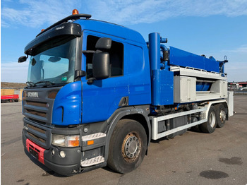 Truk vakum SCANIA P