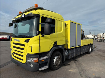Truk flatbed SCANIA P 400