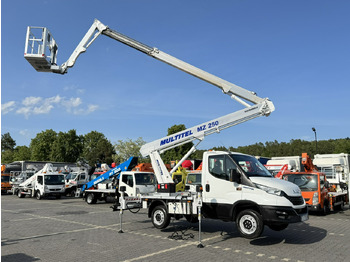 Platform udara yang dipasang di truk IVECO Daily 35s14